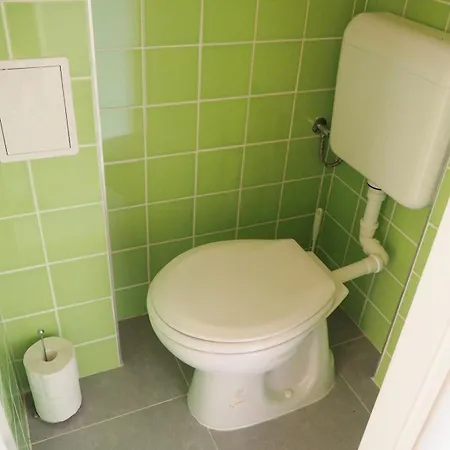 Apartmán Stylish Near Jezerka Park Praha