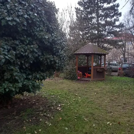 Apartmán Stylish Near Jezerka Park Praha