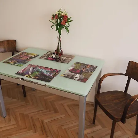 דירה Stylish Near Jezerka Park *