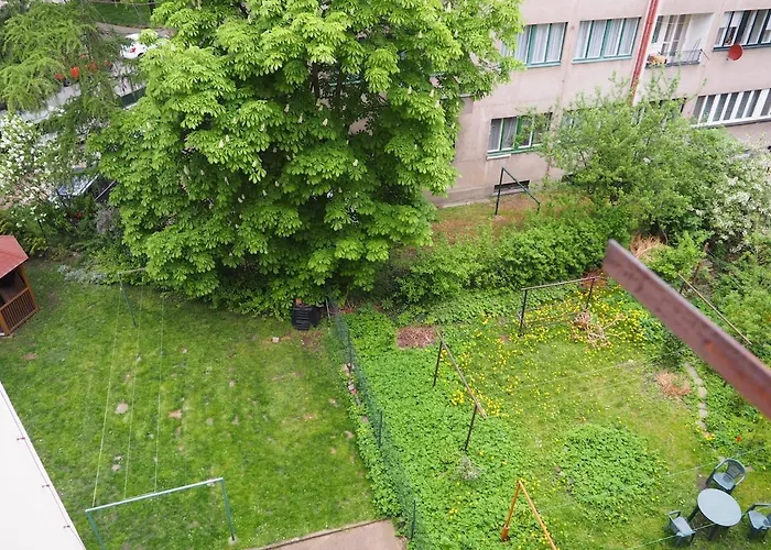 Apartmán Stylish Near Jezerka Park Praha